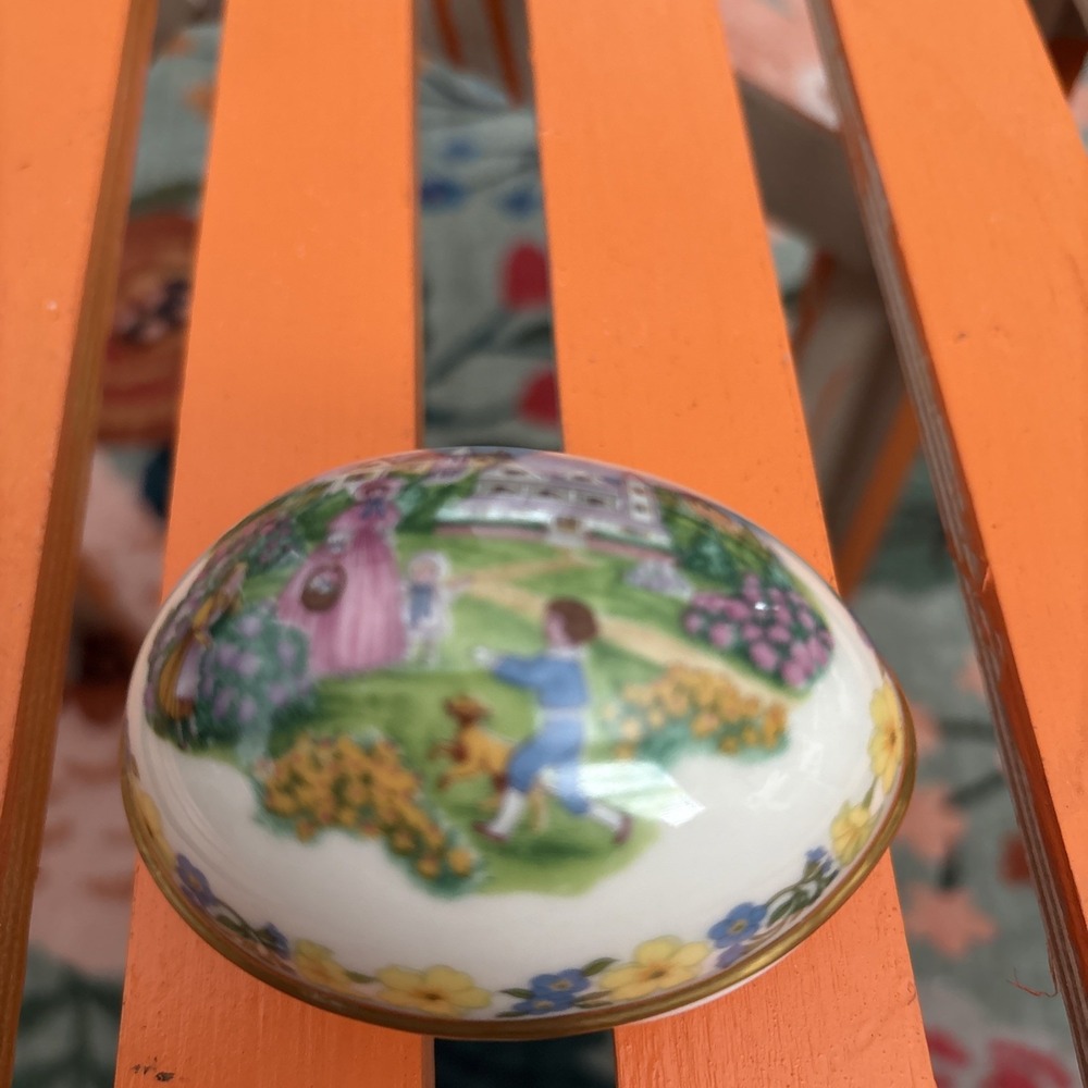 VINTAGE 1986 Lenox Porcelain Limited Edition Easter Egg Shaped Trinket Box w Lid